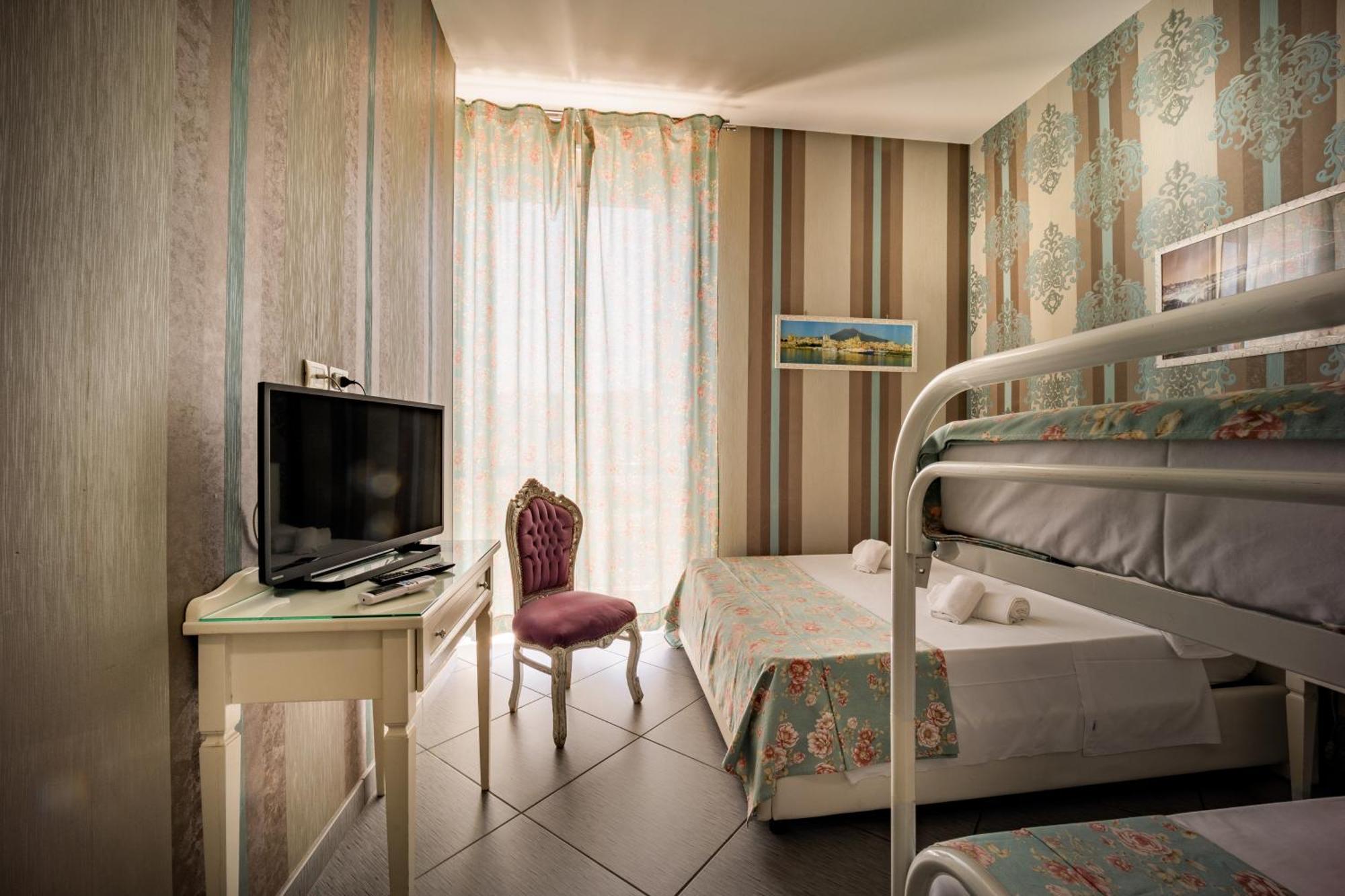 Hotel New Sayonara Νάπολη Εξωτερικό φωτογραφία