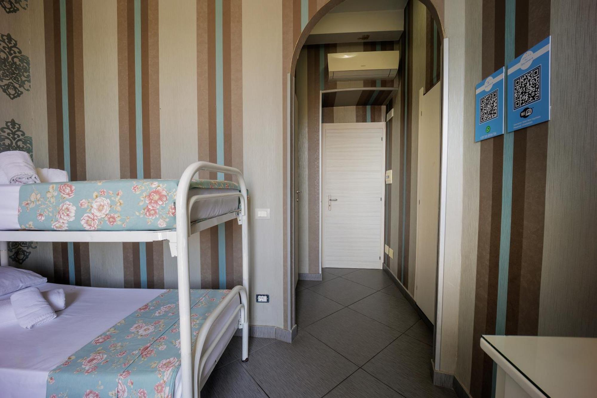 Hotel New Sayonara Νάπολη Εξωτερικό φωτογραφία